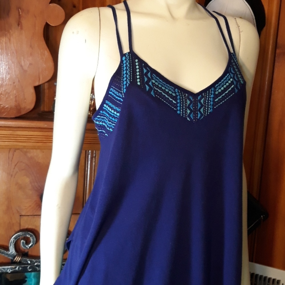 Express Top - Picture 2 of 5